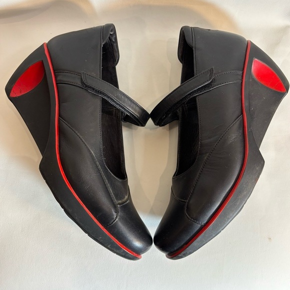 NAOT Sz 7 Wedges Mary Jane Shoes With Red Accent and Trim Hook & Eye Closure - Picture 9 of 14